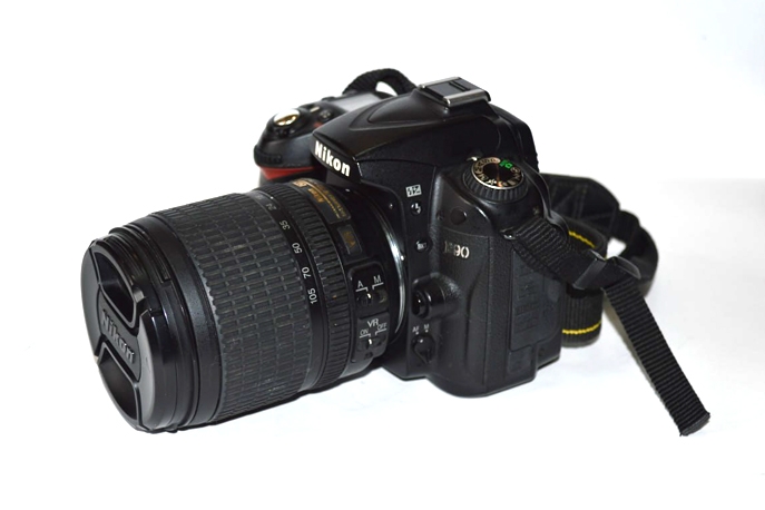 Купить Nikon D90 kit 18-105mm VR (БУ)
